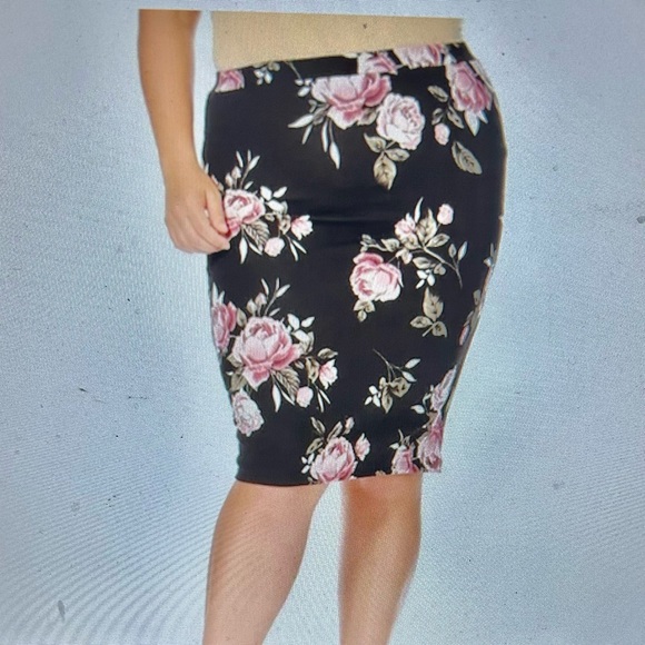 MOA USA FLORAL PRINT SKIRT RED ROSES ELASTIC WAIST FITTED KNEE LENGTH SIZE L - Picture 6 of 8